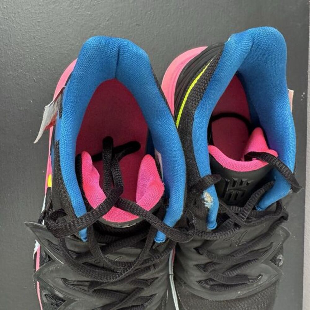 Nike Kyrie‎ 5 Just Do It Black Volt Hyper Pink (AO2918-003) Men's Size 7 W 8.5 - Picture 7 of 13
